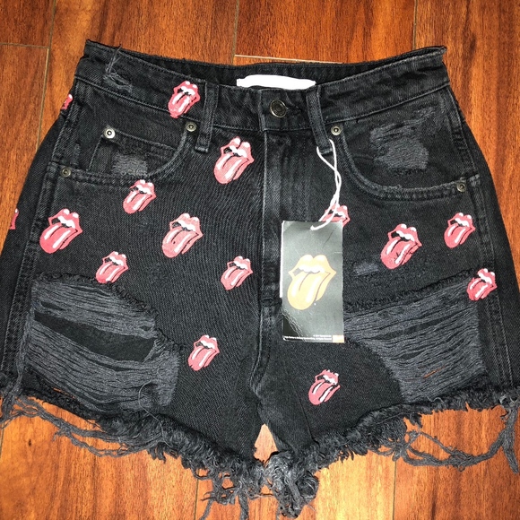 zara rolling stones shorts